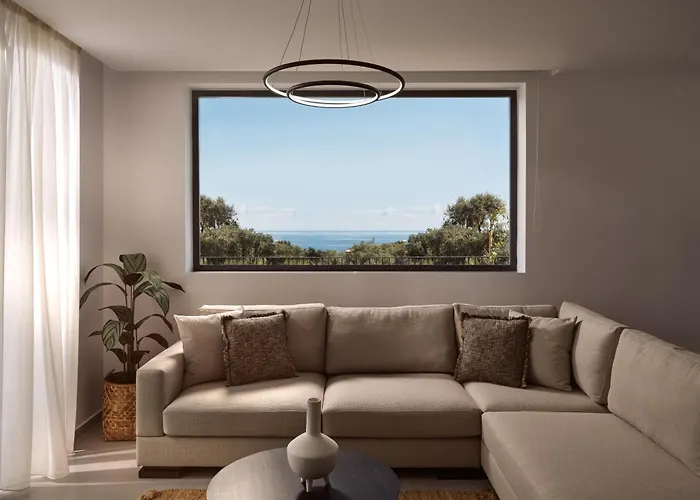 فيلة Akra Villa, A Cliffside Escape With Pure Seaviews, By Thinkvilla Plános