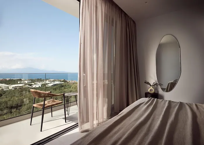 فيلة Akra Villa, A Cliffside Escape With Pure Seaviews, By Thinkvilla Plános