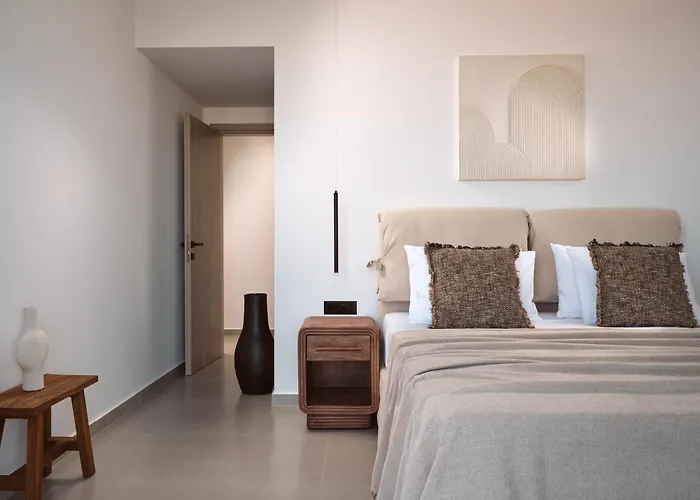 Akra Villa, A Cliffside Escape With Pure Seaviews, By Thinkvilla 빌라